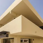 Marina 38 4*