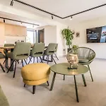 Marina 38 Guest house