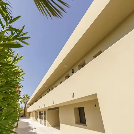 Marina 38 Guest house