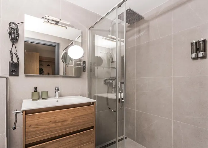 Marina 38 4* Денія