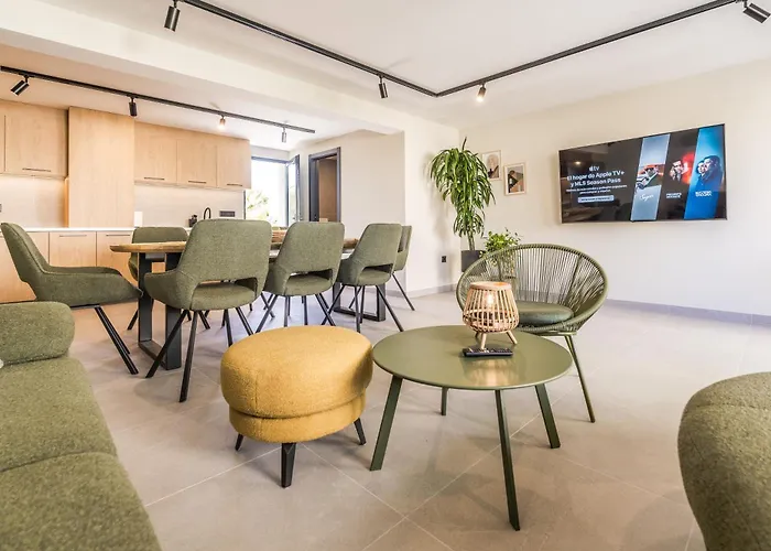 Marina 38 Guest house